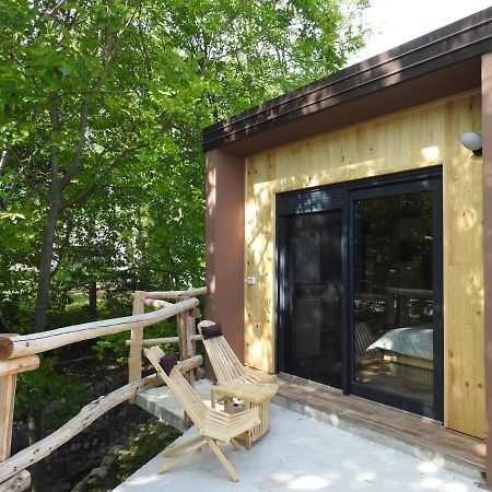 Pocitniski Hisici - Small Holiday Houses Ajdovščina Екстериор снимка