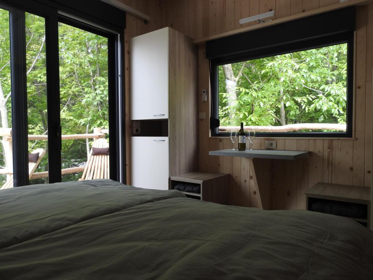 Pocitniski Hisici - Small Holiday Houses Ajdovščina Екстериор снимка
