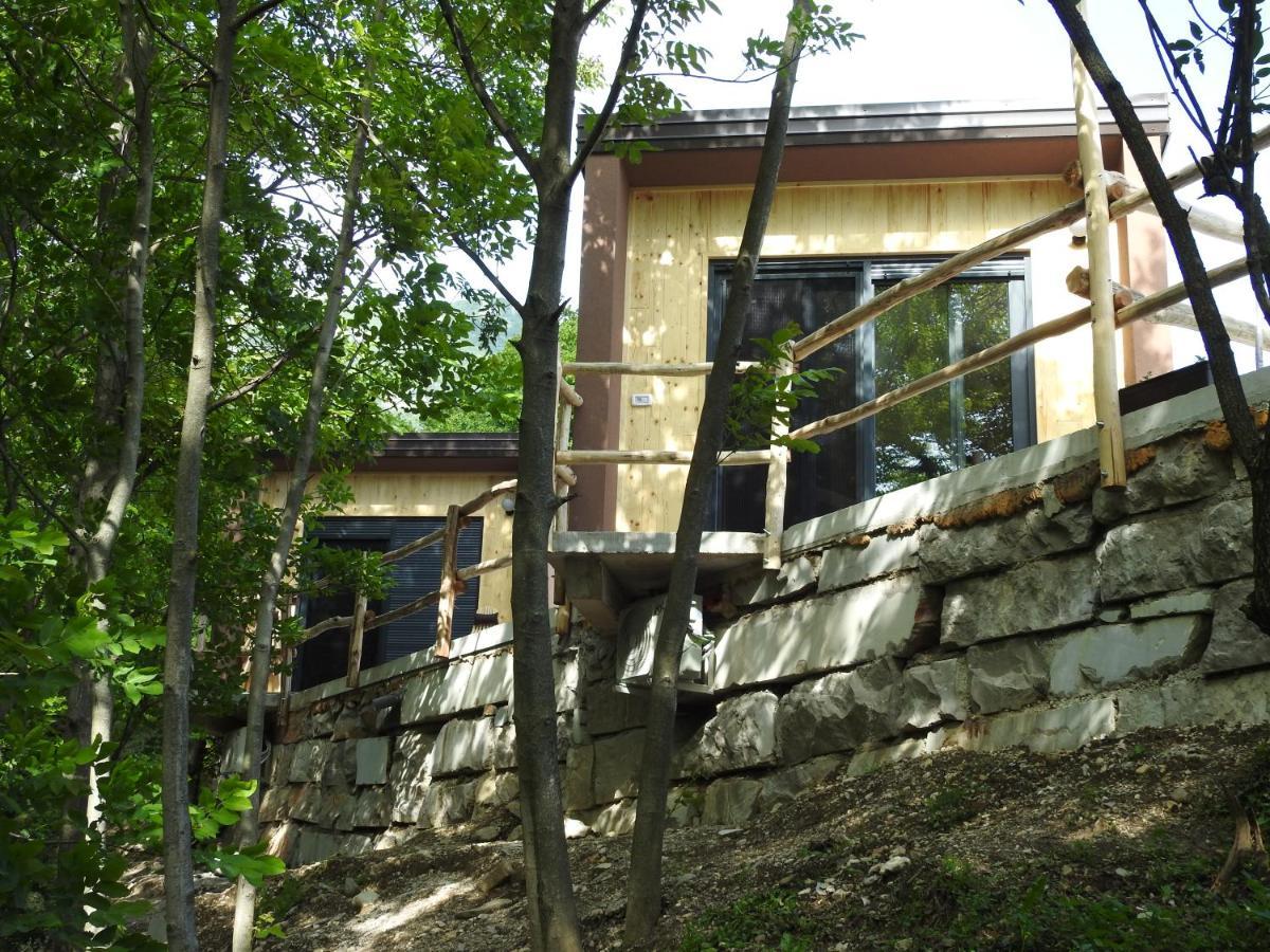 Pocitniski Hisici - Small Holiday Houses Ajdovščina Екстериор снимка